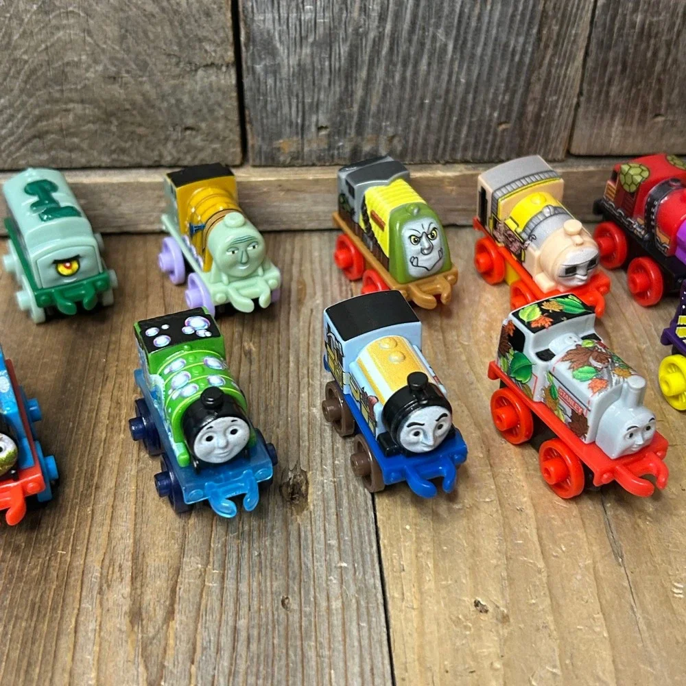 Thomas & Friends Minis 18 Train Engine Lot TMNT SpongeBob Light Up